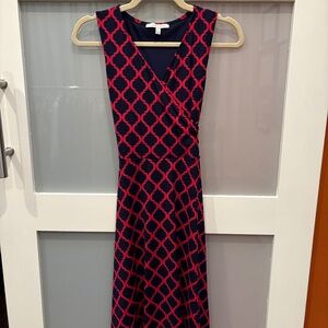 XS 41 Hawthorn Navy Hot Pink Quatrefoil Tie Waist Dress